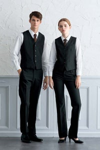 男性べスト　パンツ　全身