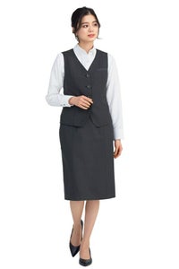 タイトスカート（無地）　モデル着用　全身